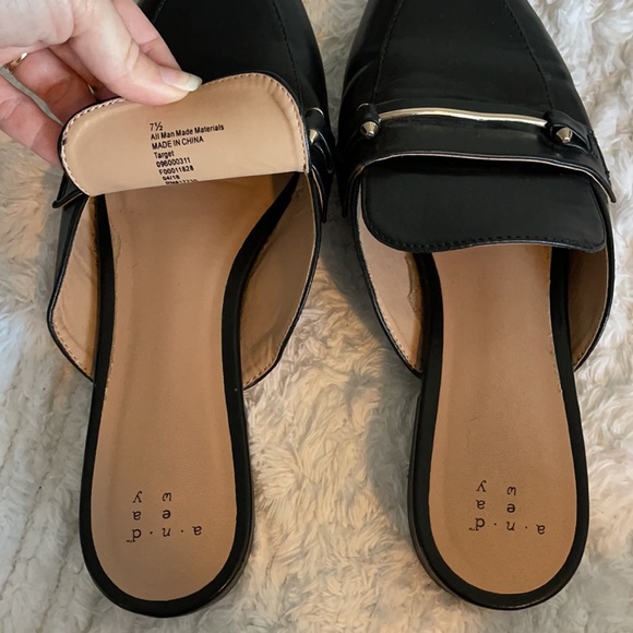 A New Day Target Mules - Picture 4 of 5
